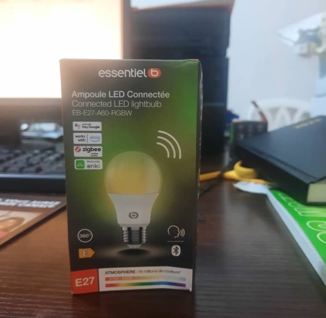 Ampoule LED connectée